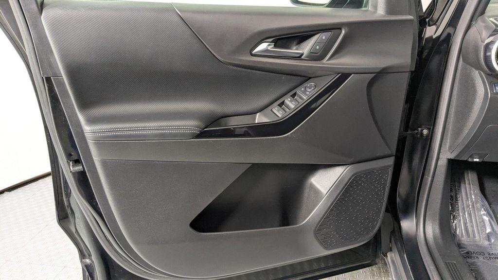 used 2025 Chevrolet Equinox car, priced at $22,999