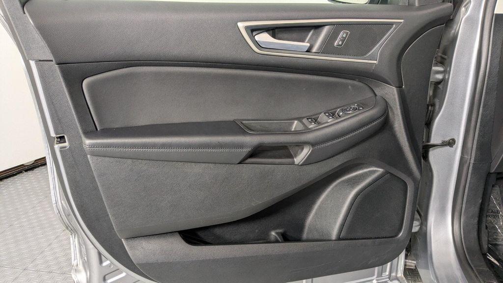 used 2024 Ford Edge car, priced at $18,599