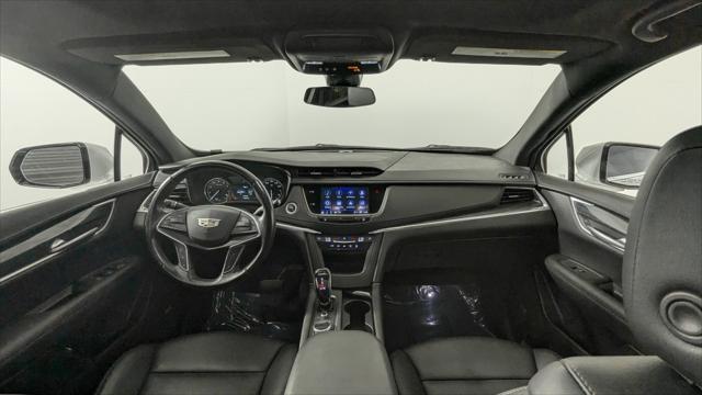 used 2022 Cadillac XT5 car, priced at $21,299