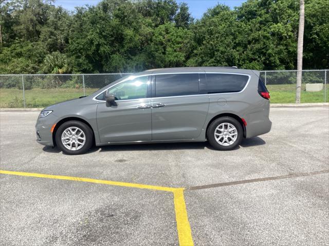 used 2022 Chrysler Pacifica car, priced at $16,999