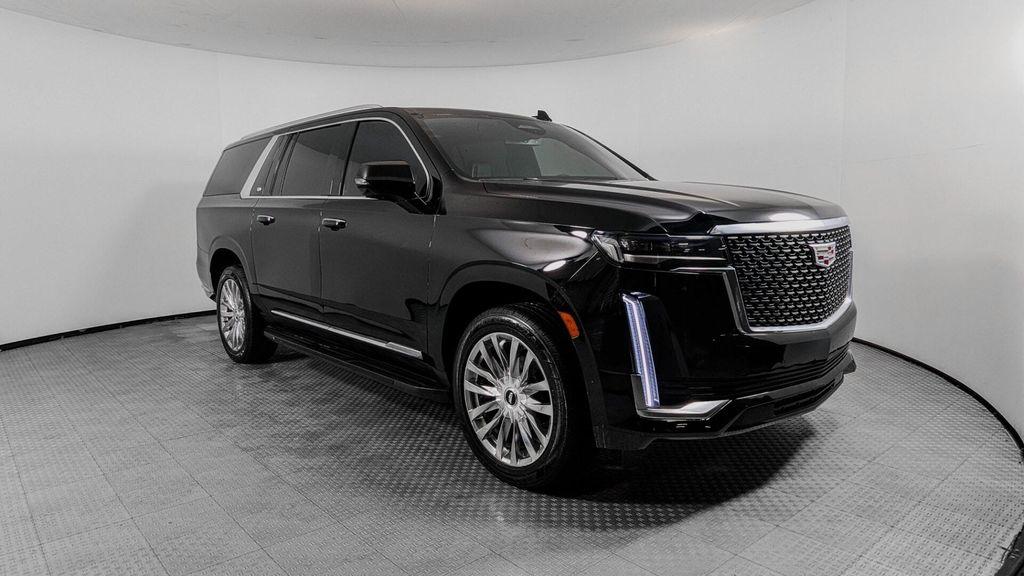 used 2022 Cadillac Escalade ESV car, priced at $48,599