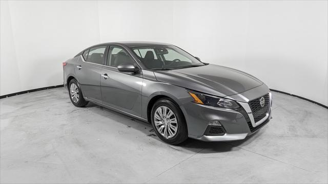 used 2022 Nissan Altima car, priced at $13,799