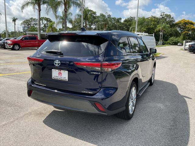 used 2022 Toyota Highlander Hybrid car, priced at $33,999