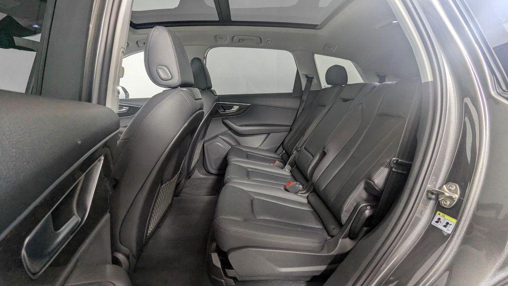 used 2022 Audi Q7 car, priced at $32,699