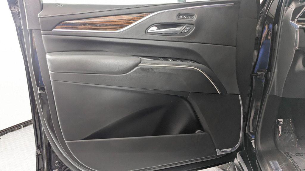 used 2021 Cadillac Escalade ESV car, priced at $42,499