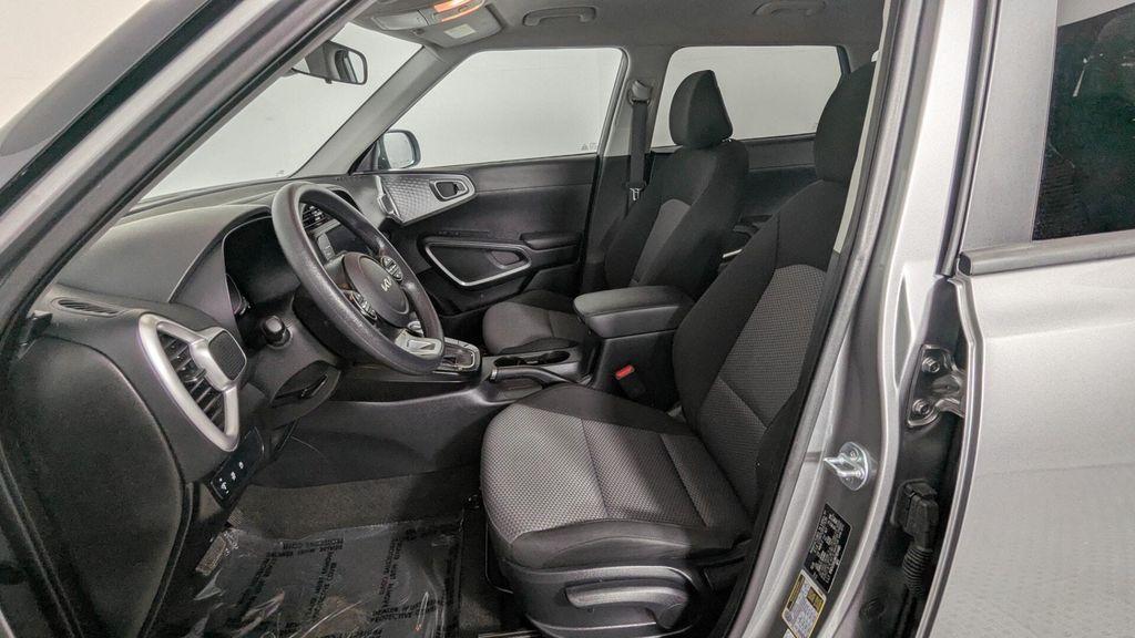 used 2024 Kia Soul car, priced at $15,394