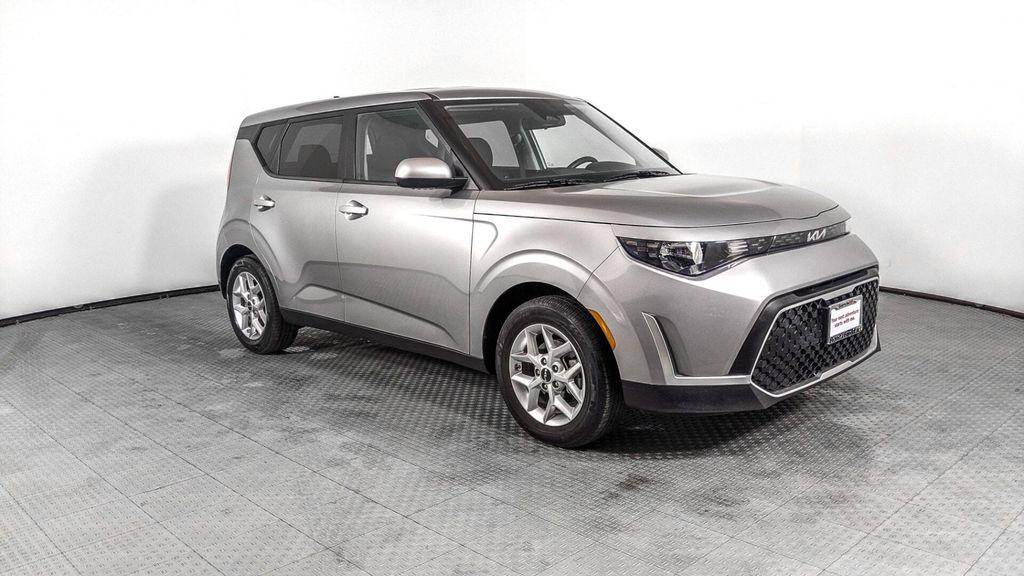used 2024 Kia Soul car, priced at $15,394