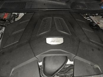 used 2019 Porsche Cayenne car, priced at $35,999