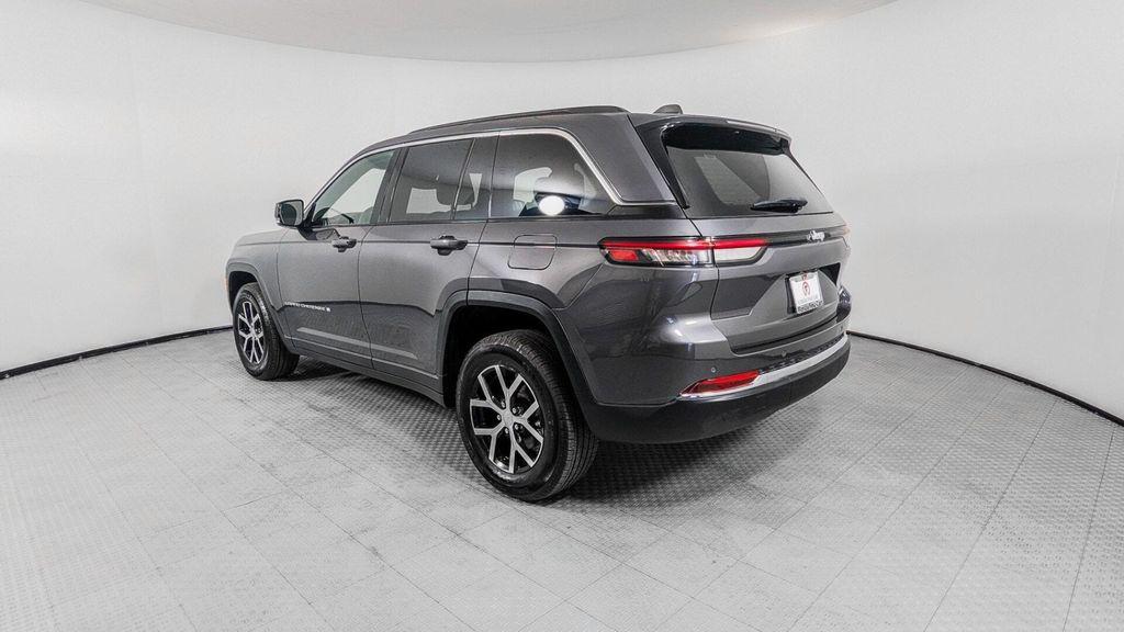 used 2024 Jeep Grand Cherokee car, priced at $26,199