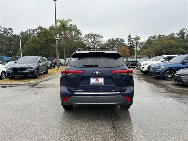 used 2022 Toyota Highlander car, priced at $29,999