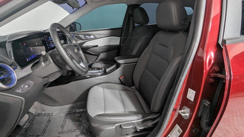 used 2024 Chevrolet Trax car, priced at $18,399