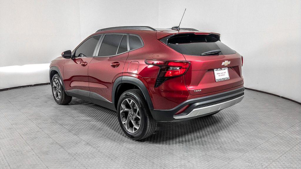 used 2024 Chevrolet Trax car, priced at $18,399
