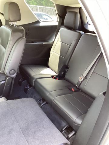 used 2021 Chevrolet Traverse car, priced at $26,499