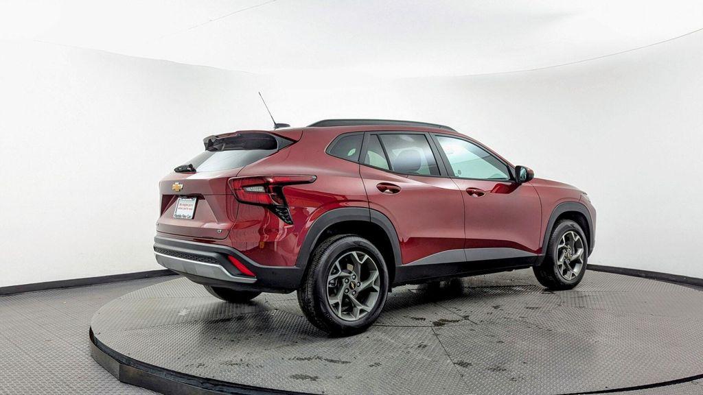 used 2025 Chevrolet Trax car, priced at $19,399