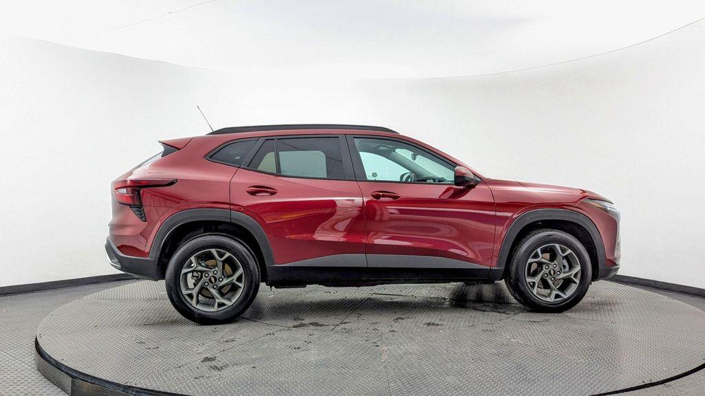 used 2025 Chevrolet Trax car, priced at $19,399