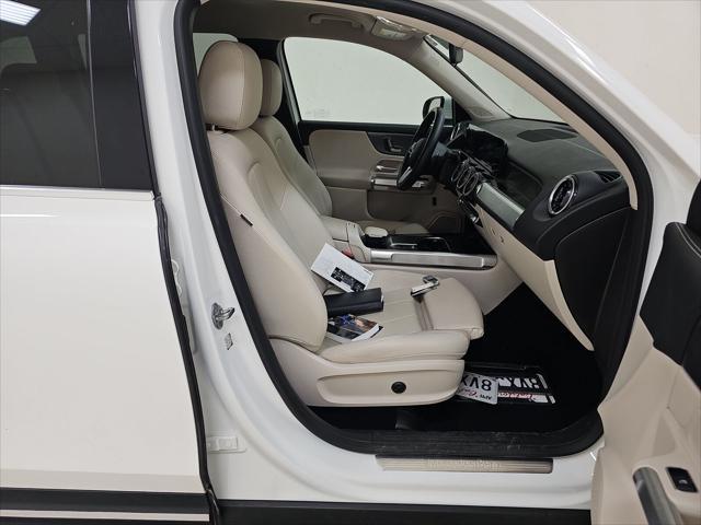 used 2021 Mercedes-Benz GLB 250 car, priced at $25,999