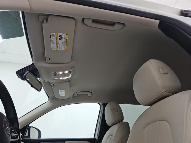 used 2021 Mercedes-Benz GLB 250 car, priced at $25,999