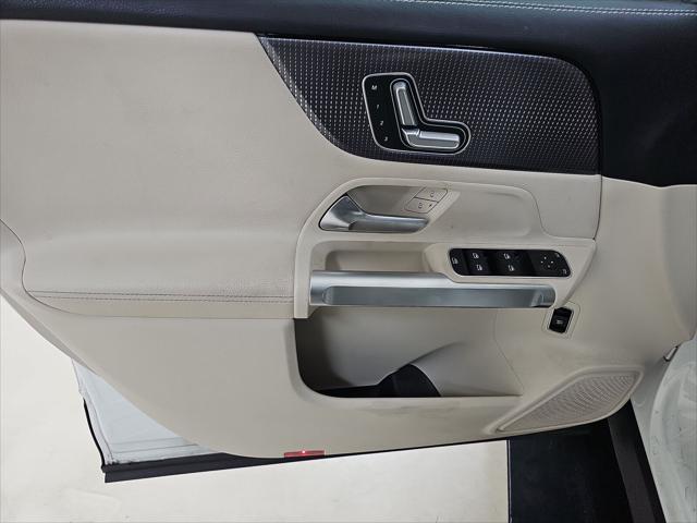 used 2021 Mercedes-Benz GLB 250 car, priced at $25,999