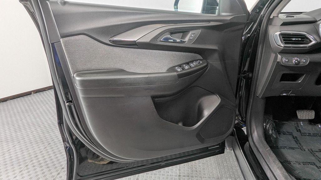 used 2023 Chevrolet TrailBlazer car, priced at $16,999