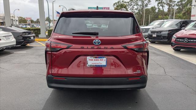 used 2021 Toyota Sienna car, priced at $30,999