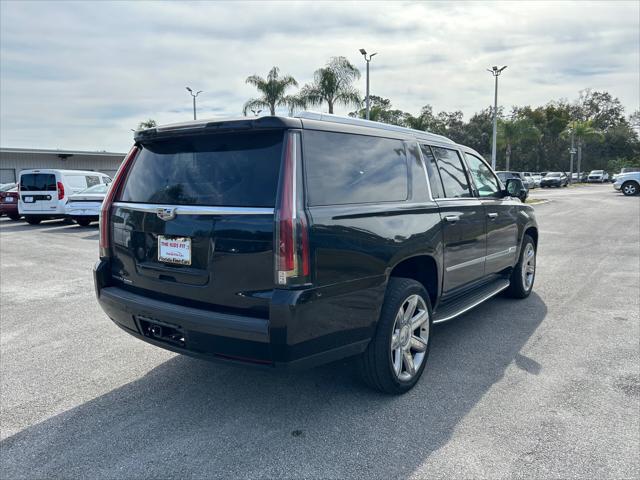 used 2020 Cadillac Escalade ESV car, priced at $39,999