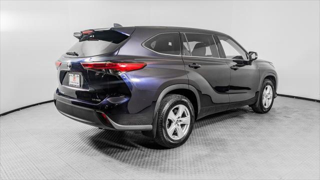 used 2021 Toyota Highlander car, priced at $26,499