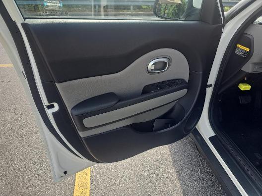 used 2016 Kia Soul car, priced at $10,699