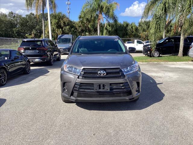 used 2019 Toyota Highlander car, priced at $25,999