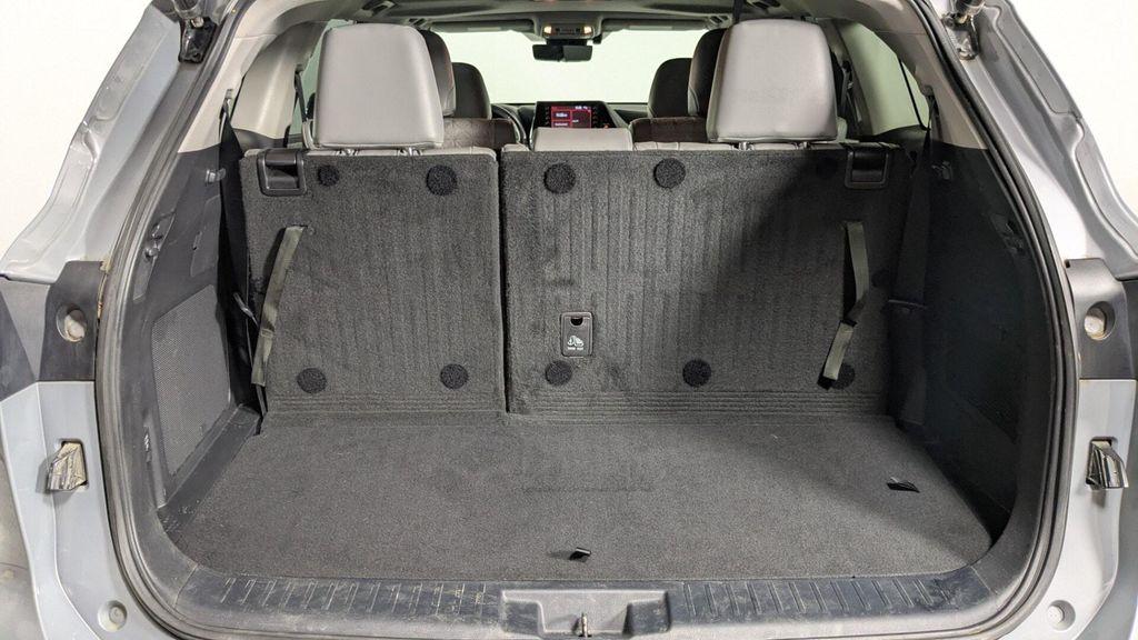 used 2022 Toyota Highlander car, priced at $29,199