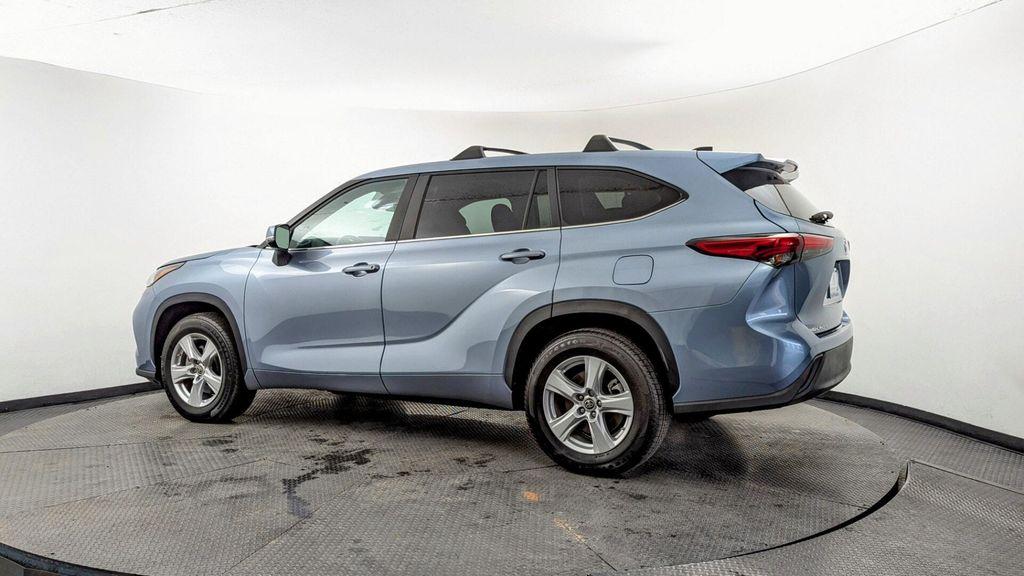 used 2023 Toyota Highlander car, priced at $27,399