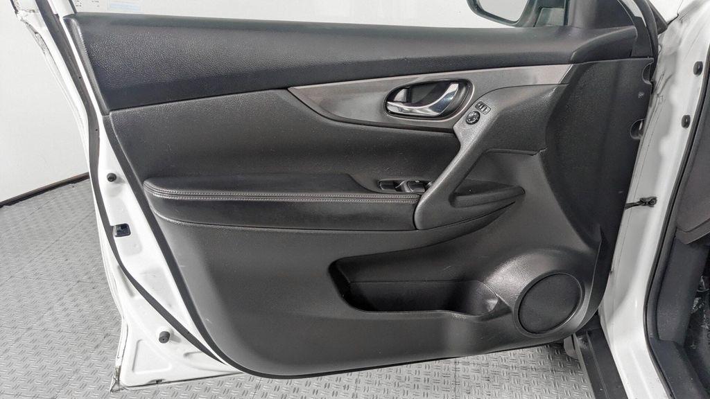 used 2016 Nissan Rogue car, priced at $5,899