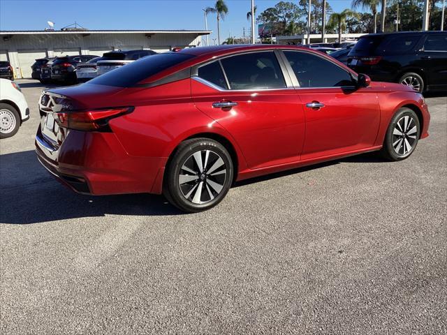 used 2021 Nissan Altima car, priced at $17,999