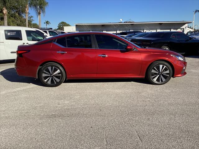 used 2021 Nissan Altima car, priced at $17,999