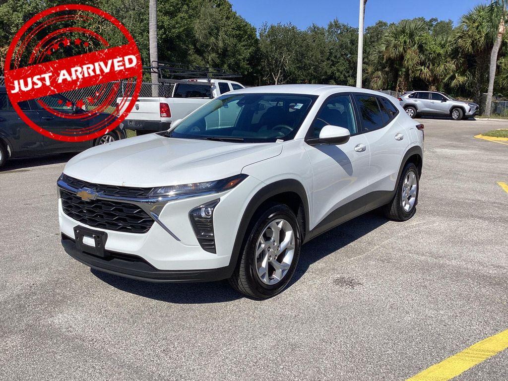 used 2024 Chevrolet Trax car, priced at $11,999