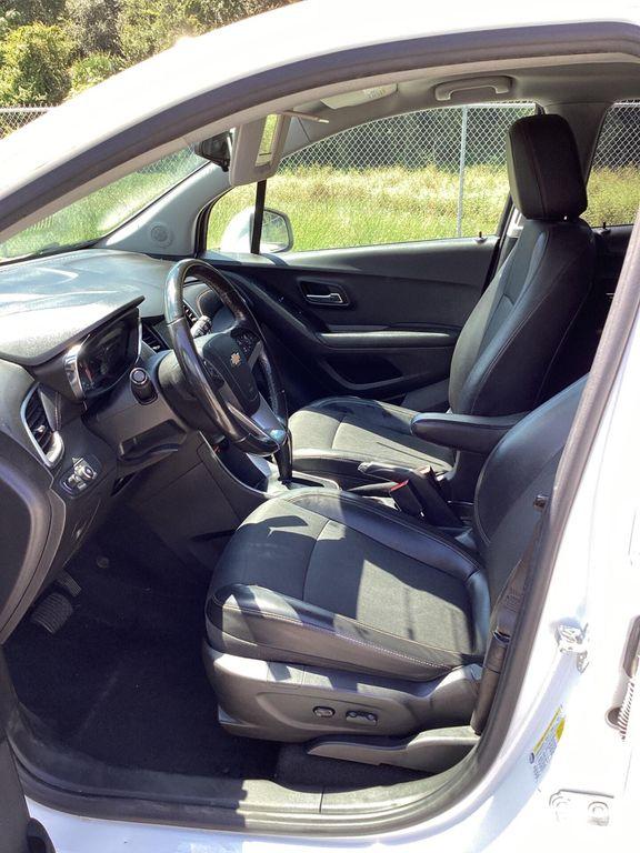 used 2021 Chevrolet Trax car, priced at $12,999