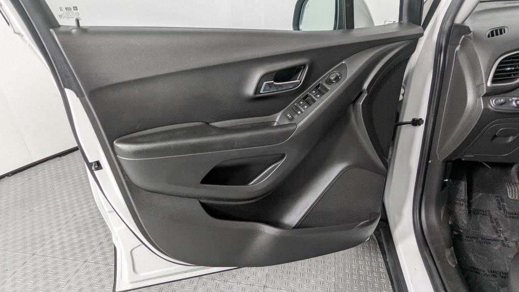 used 2021 Chevrolet Trax car, priced at $11,899