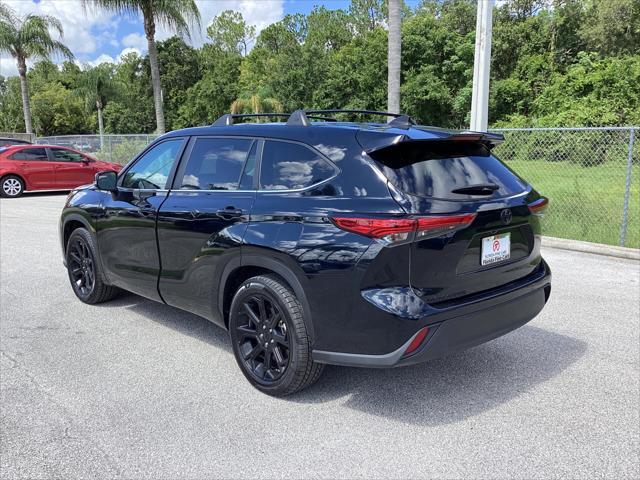 used 2023 Toyota Highlander car, priced at $31,999