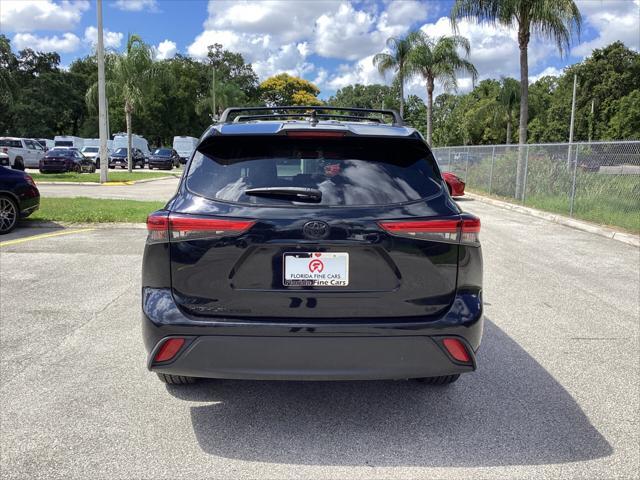 used 2023 Toyota Highlander car, priced at $31,999