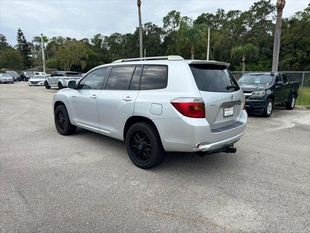 used 2008 Toyota Highlander car, priced at $7,499