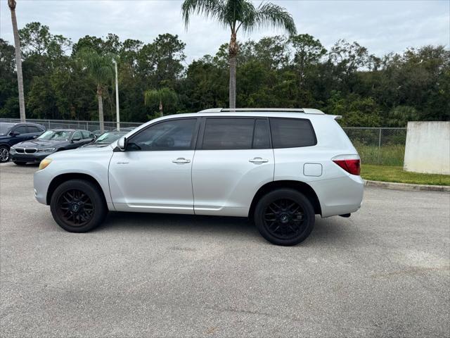 used 2008 Toyota Highlander car, priced at $7,499