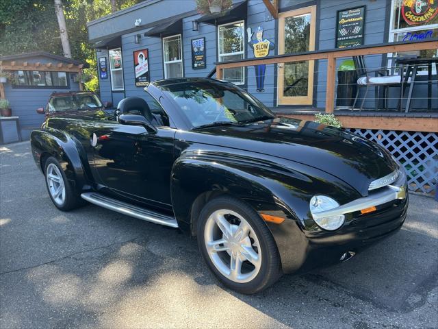 used 2005 Chevrolet SSR car, priced at $27,500