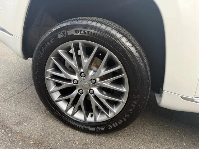 used 2017 Jeep Grand Cherokee car, priced at $18,999
