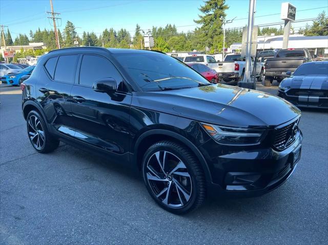 used 2020 Volvo XC40 car, priced at $25,999