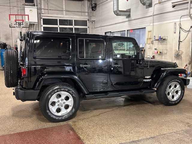 used 2013 Jeep Wrangler Unlimited car, priced at $14,995