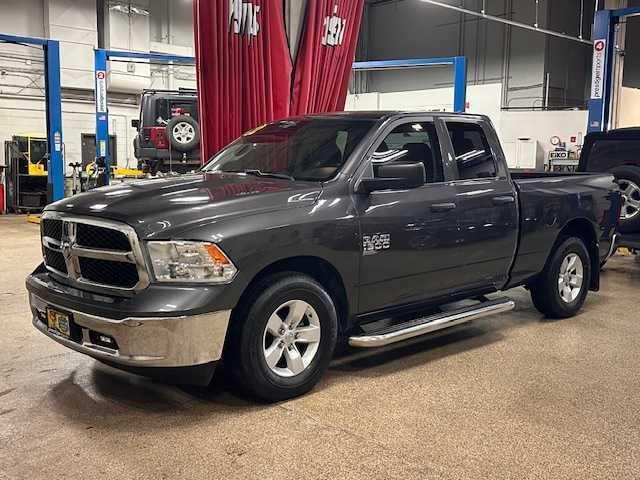 used 2022 Ram 1500 Classic car, priced at $23,995