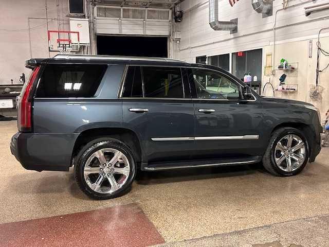 used 2020 Cadillac Escalade car, priced at $39,945