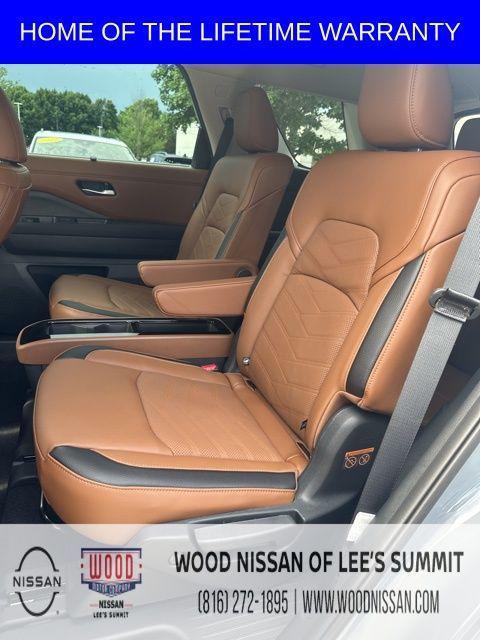 new 2025 Nissan Pathfinder car, priced at $50,494