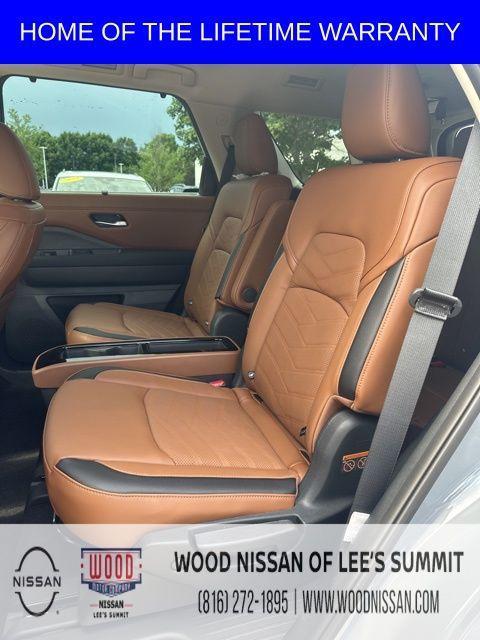 new 2025 Nissan Pathfinder car, priced at $50,494