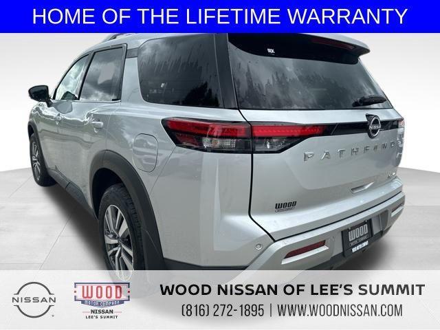 new 2025 Nissan Pathfinder car, priced at $43,121