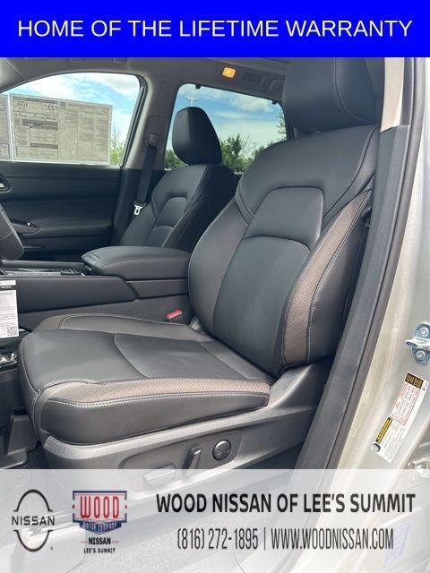 new 2025 Nissan Pathfinder car, priced at $45,290